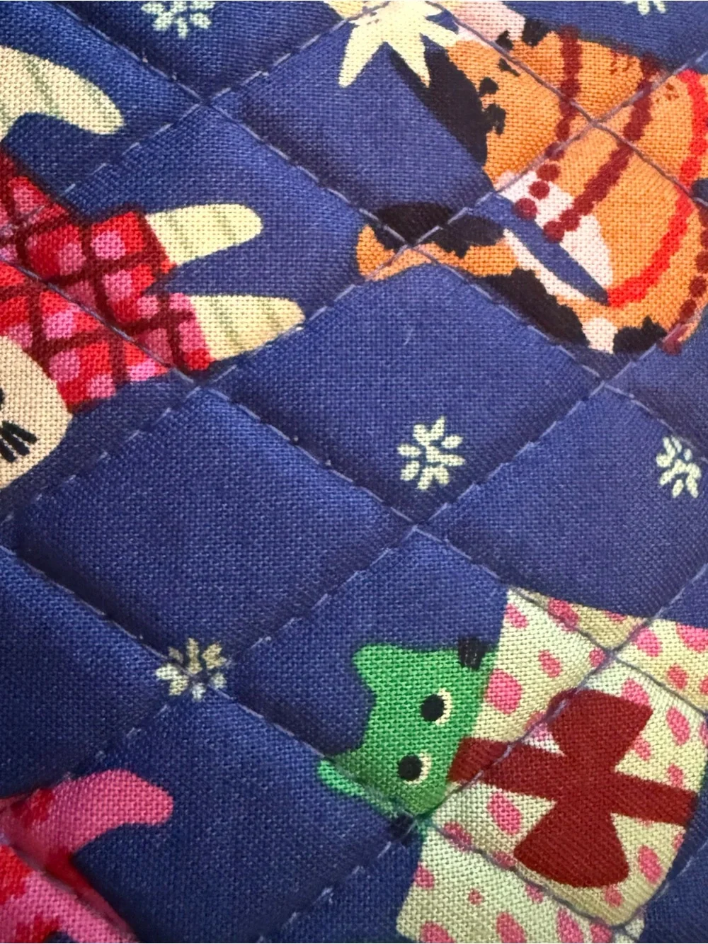Vera Bradley Catnip Christmas Cosmetic Travel Set 4 piece